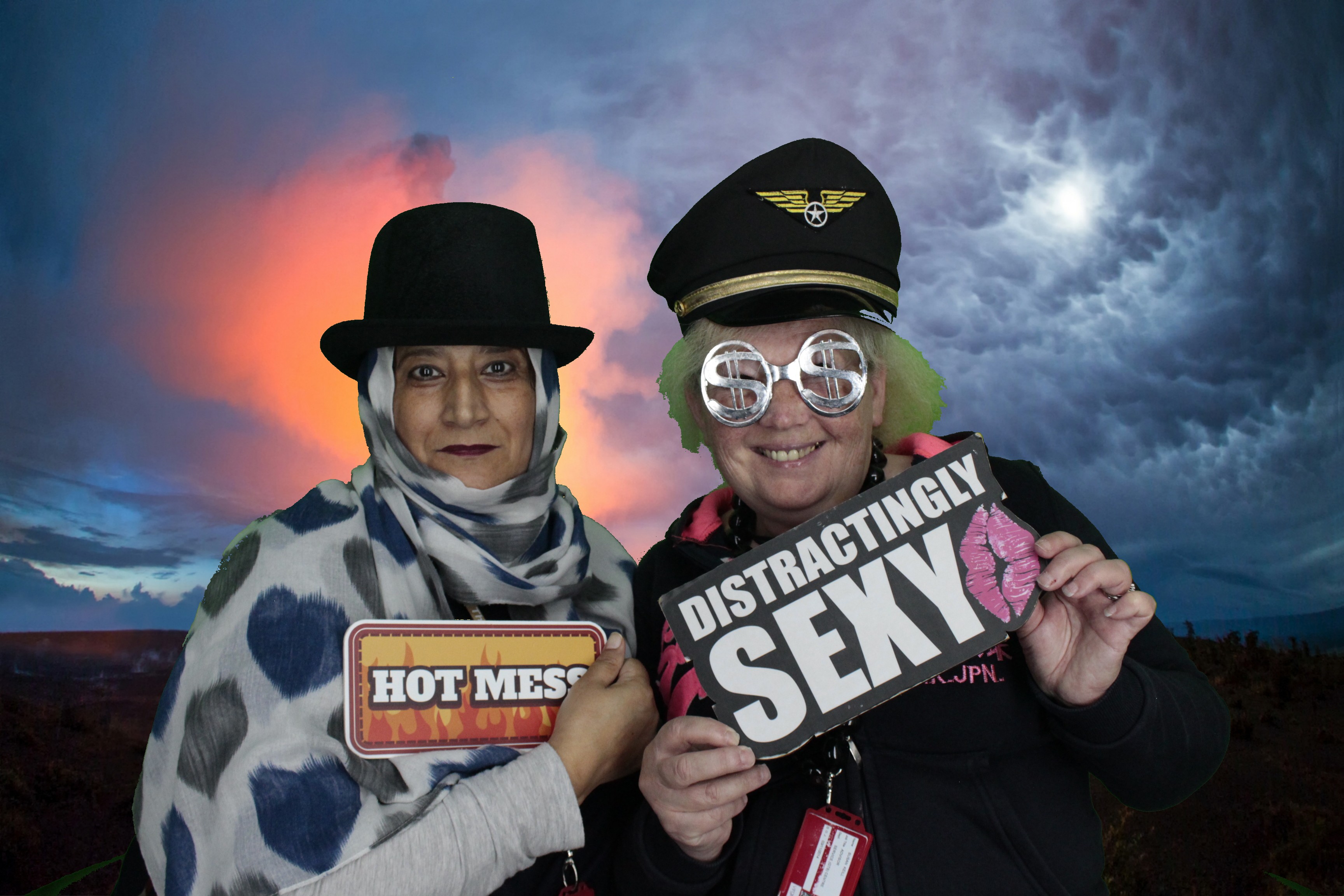 Hawaii Theme Virgin Holidays | View more photos from the event at gallery.myphotoboothexperience.co.uk/u/MyPhotoBoothExperienceLtd/Hawaii-Theme-Virgin-Holidays